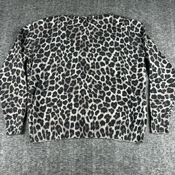 St. John's Bay Animal Print Sweater Cardigan Size Large Petite - Picture 2 of 5
